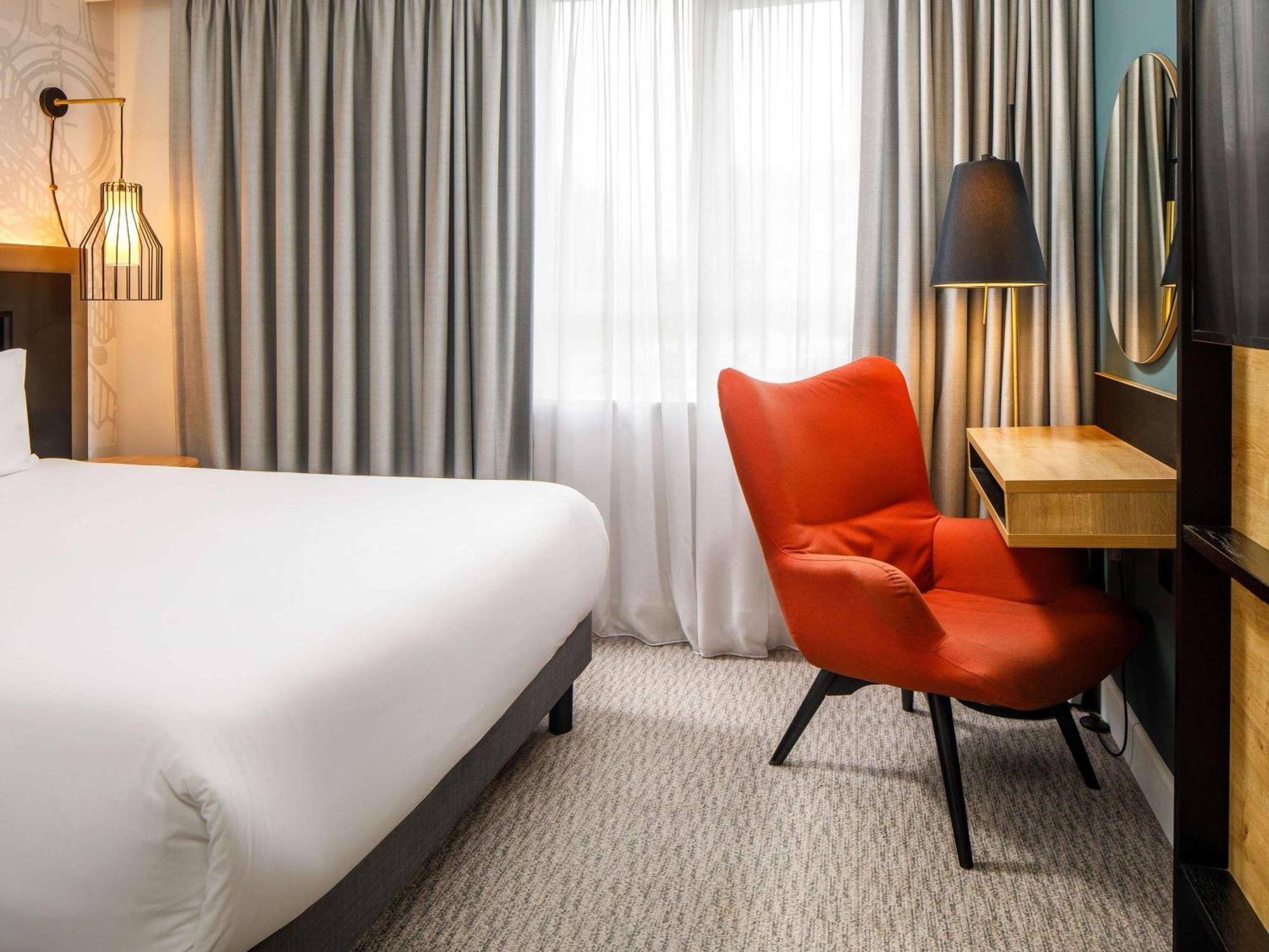Mercure Birmingham West Hotel Вест-Бромвіч Екстер'єр фото
